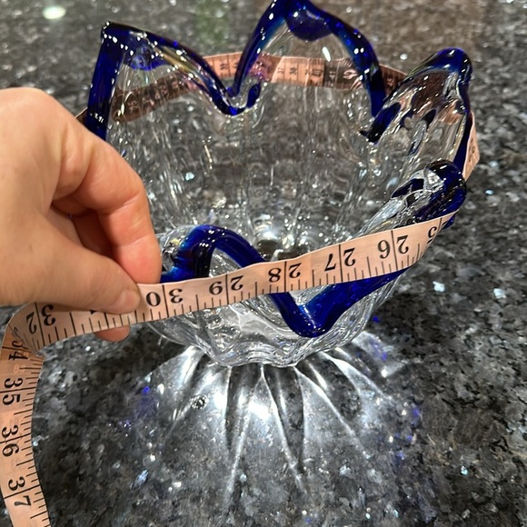 Elegant Blue and Clear Glass Art Bowl - Picture 4 of 5